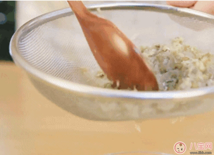 夏季輔食糕點(diǎn)香甜綠豆糕 美味降火還明目 夏季輔食糕點(diǎn)香甜綠豆糕 美味降火還明目