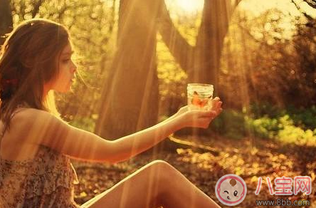 2017三伏天孕婦出行應(yīng)該涂防曬霜嗎 防曬霜怎么選