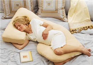 孕婦枕頭有用嗎 孕婦枕測評(píng)(哪種形狀孕婦枕好)