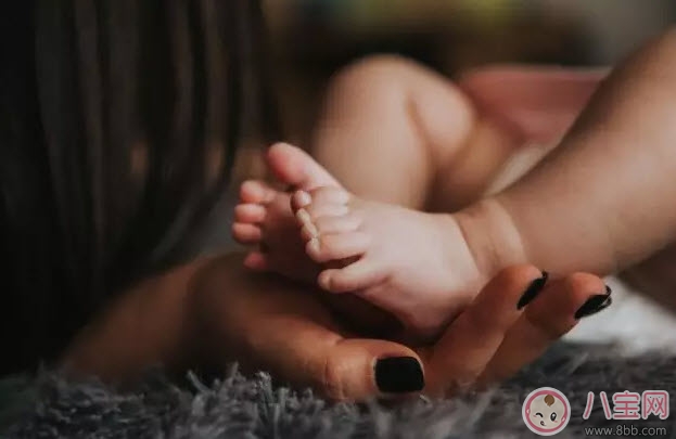 2017夏天寶寶洗澡要用沐浴露嗎 嬰兒用沐浴露洗澡好嗎