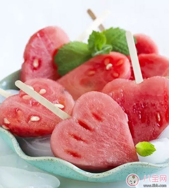 西瓜有哪些吃法西瓜怎么吃 西瓜的花樣吃法大全 西瓜有哪些吃法西瓜怎么吃 西瓜的花樣吃法大全
