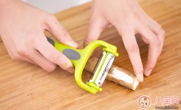 寶寶不吃魚怎么辦 孩子不吃魚怎么哄(沒有魚腥味的魚餅最適合)