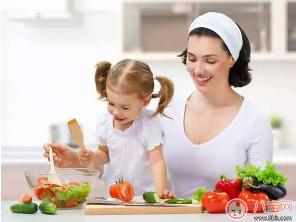 寶寶不愛吃青菜怎么辦 寶寶青菜粥的做法(吃一口愛上青菜) 寶寶不愛吃青菜怎么辦 寶寶青菜粥的做法(吃一口愛上青菜)