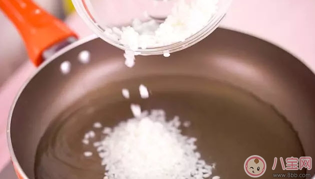 寶寶不愛吃青菜怎么辦 寶寶青菜粥的做法(吃一口愛上青菜) 寶寶不愛吃青菜怎么辦 寶寶青菜粥的做法(吃一口愛上青菜)