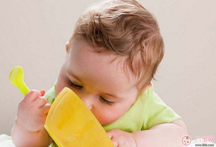 為什么要選專門的兒童餐具，給寶寶挑選餐具時要注意什么