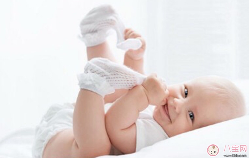 寶寶夏天穿襪子嗎 如何給寶寶挑選襪子