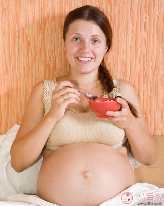 夏天孕婦應(yīng)該怎么喝酸奶 酸奶能加熱了喝嗎