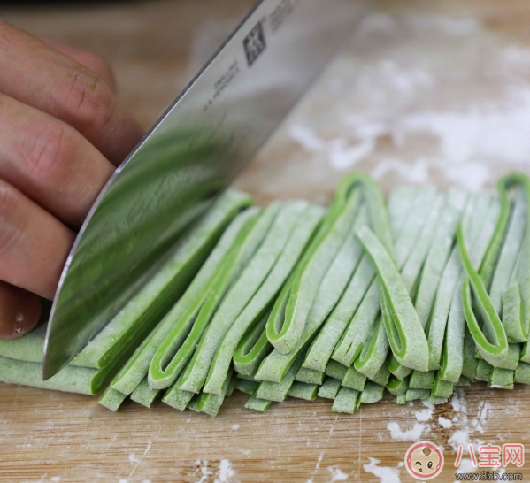 食欲大開的彩色面條:五彩時蔬鮮蝦面 食欲大開的彩色面條:五彩時蔬鮮蝦面