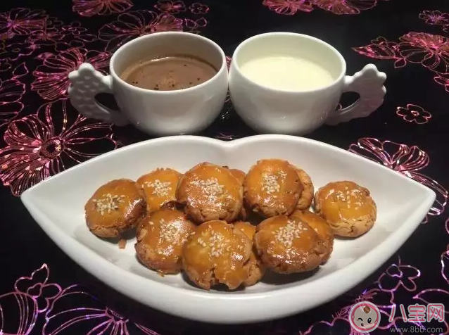 用料簡(jiǎn)單的小零食 快速簡(jiǎn)單制作方法 用料簡(jiǎn)單的小零食 快速簡(jiǎn)單制作方法