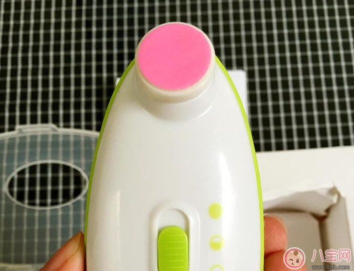 寶寶專用電動指甲刀好用嗎 嬰兒電動指甲剪測評