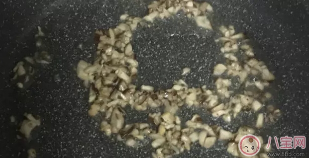 香菇肉醬意面 寶寶也能吃的意面 香菇肉醬意面 寶寶也能吃的意面