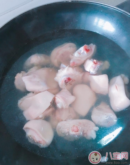 夏日沒胃口 來份椒鹽豬蹄下飯香 夏日沒胃口 來份椒鹽豬蹄下飯香