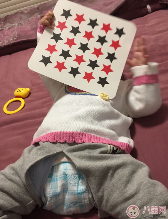 想知道紙尿褲和紙尿片哪個好 來看雀氏紙尿片測評吧 想知道紙尿褲和紙尿片哪個好 來看雀氏紙尿片測評吧