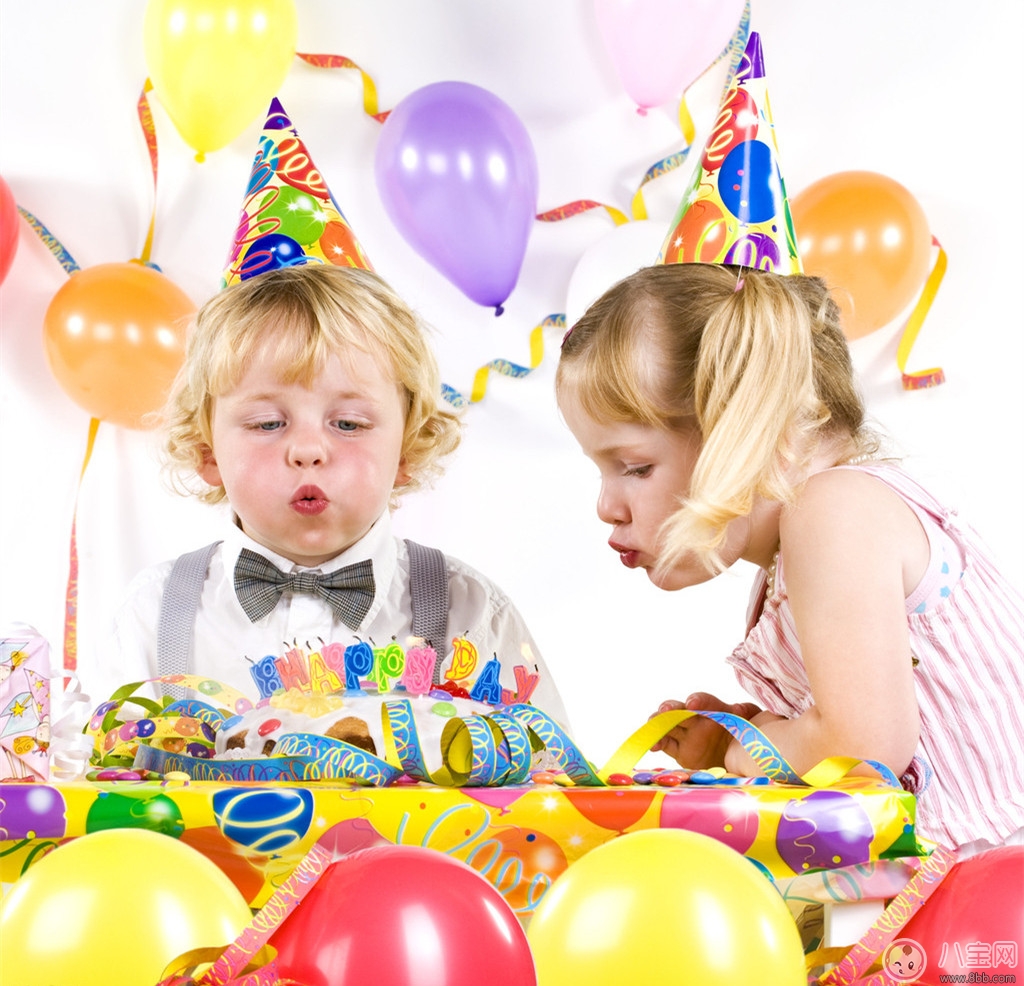 如何訓(xùn)練寶寶嗅覺、味覺發(fā)育 訓(xùn)練有哪些注意事項(xiàng)