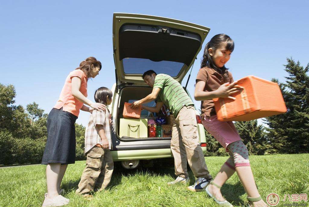國慶節(jié)帶寶寶旅行應該穿什么衣服？旅行物品需哎喲準備哪些？