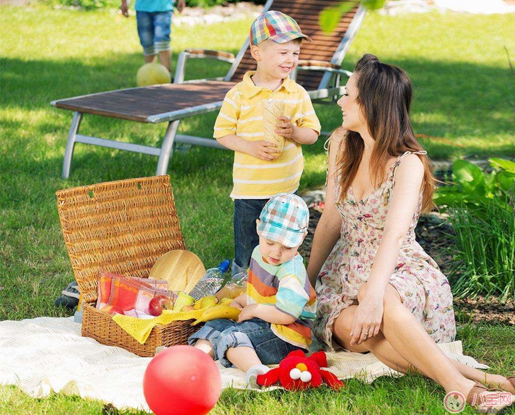 國慶節(jié)帶寶寶旅行應該穿什么衣服？旅行物品需哎喲準備哪些？