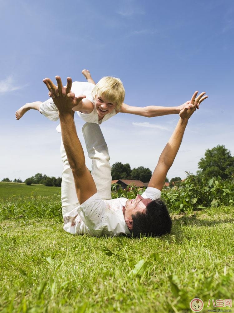 國慶節(jié)帶寶寶旅行應該穿什么衣服？旅行物品需哎喲準備哪些？