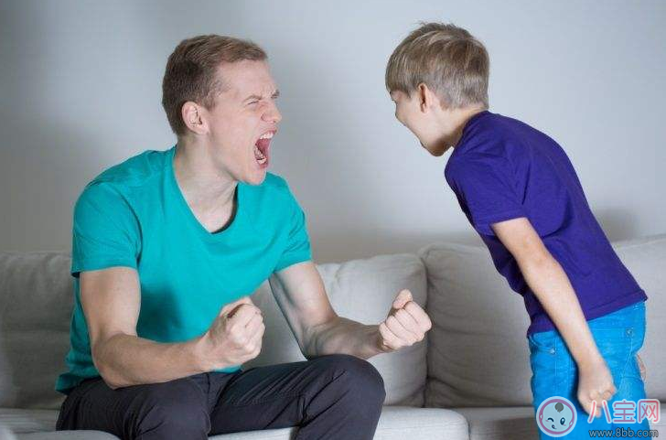 孩子在公眾場(chǎng)合大吼大叫 這個(gè)方法悄悄化解 孩子在公眾場(chǎng)合大吼大叫 這個(gè)方法悄悄化解