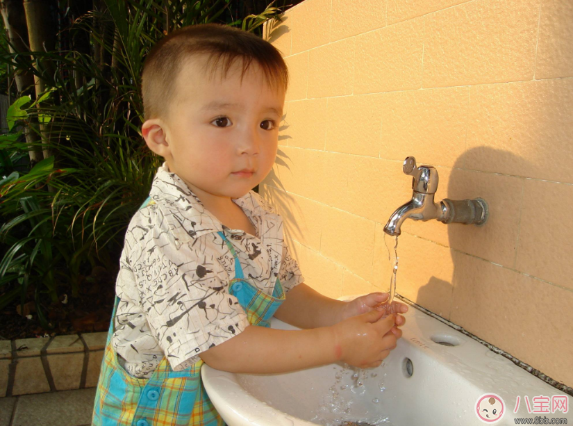 寶寶洗手有技巧 正確洗手病情遠離他 寶寶洗手有技巧 正確洗手病情遠離他
