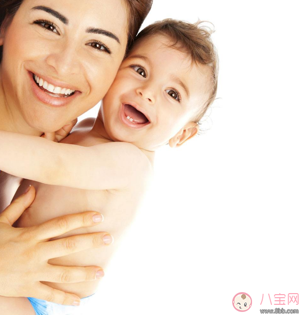 喂奶漲奶有硬塊難受不已 試試這個(gè)方法吧 喂奶漲奶有硬塊難受不已 試試這個(gè)方法吧