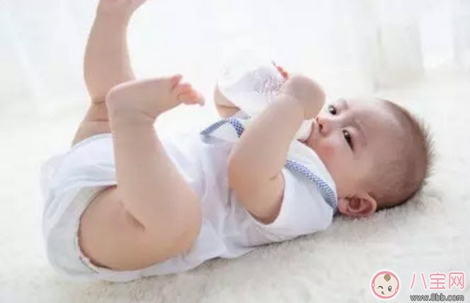 秋天可以給寶寶斷奶嗎 寶寶秋天幾月份斷奶好 秋天可以給寶寶斷奶嗎 寶寶秋天幾月份斷奶好