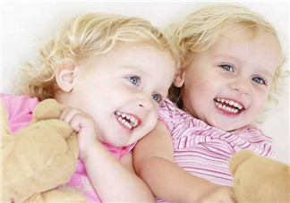 如何幫助寶寶度過磨人的長牙期？