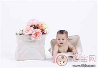 探望新生兒 送禮物應(yīng)該如何選擇