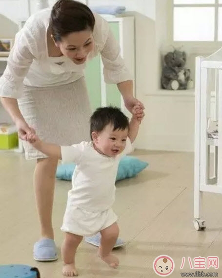 寶寶走路內(nèi)八字怎么辦 寶寶走路內(nèi)八字的原因有哪些 寶寶走路內(nèi)八字怎么辦 寶寶走路內(nèi)八字的原因有哪些
