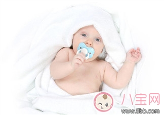 寶寶不吃奶瓶怎么辦？終于有招兒治了！