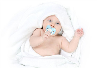 寶寶不吃奶瓶怎么辦？終于有招兒治了！