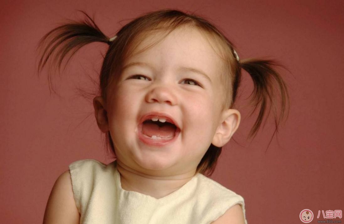 如何判斷寶寶長(zhǎng)牙期 安撫寶寶怎么做