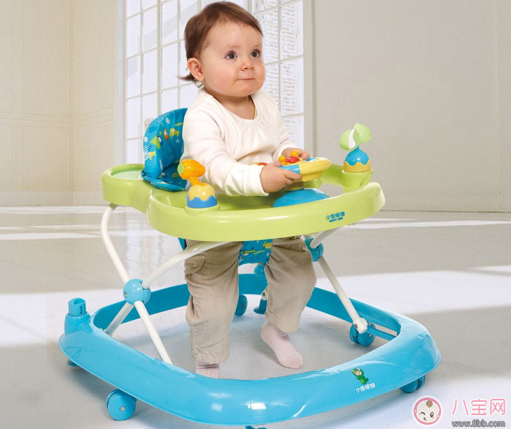 孩子踮腳走路不是腦癱 但是長期踮腳確實(shí)不好 孩子踮腳走路不是腦癱 但是長期踮腳確實(shí)不好