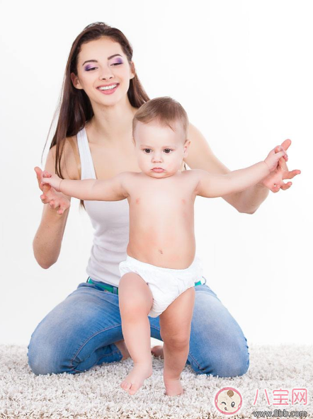 孩子踮腳走路不是腦癱 但是長期踮腳確實(shí)不好 孩子踮腳走路不是腦癱 但是長期踮腳確實(shí)不好