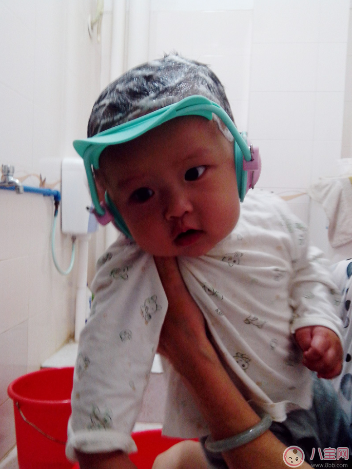 孩子怕洗頭總是哭 解決這些難題讓孩子接受洗頭 孩子怕洗頭總是哭 解決這些難題讓孩子接受洗頭