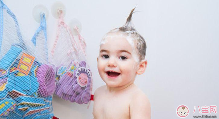 孩子怕洗頭總是哭 解決這些難題讓孩子接受洗頭 孩子怕洗頭總是哭 解決這些難題讓孩子接受洗頭