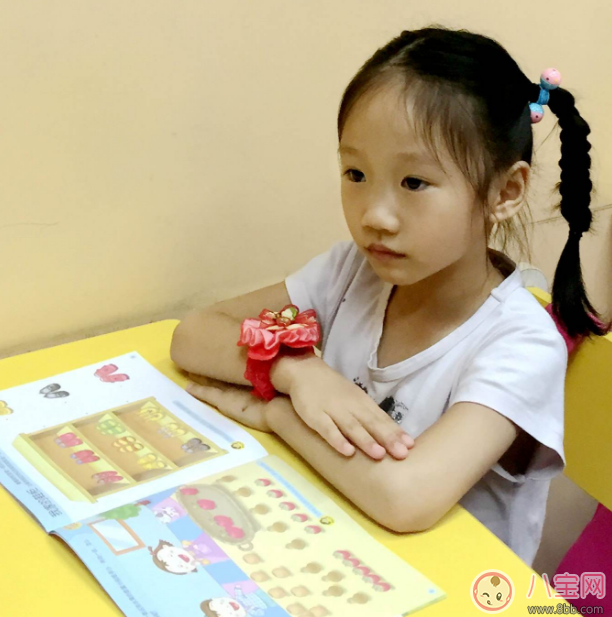 孩子不能自理問(wèn)題大 別處處包辦才能讓他成長(zhǎng)