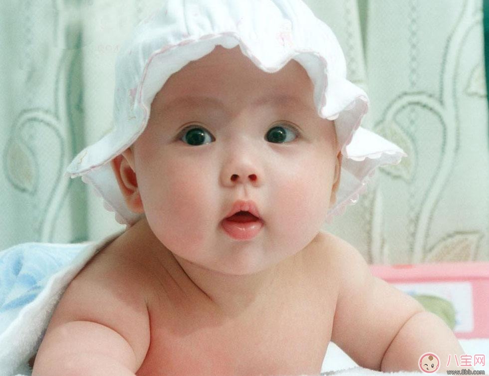 寶寶流口水學(xué)問(wèn)多 爸媽須知要了解