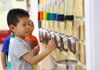 孩子送幼兒園前這些話(huà)千萬(wàn)不要講 即將入園的孩子怎么做好