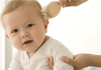 寶寶的頭發(fā)生長(zhǎng)過(guò)程  寶寶頭發(fā)生長(zhǎng)的秘密