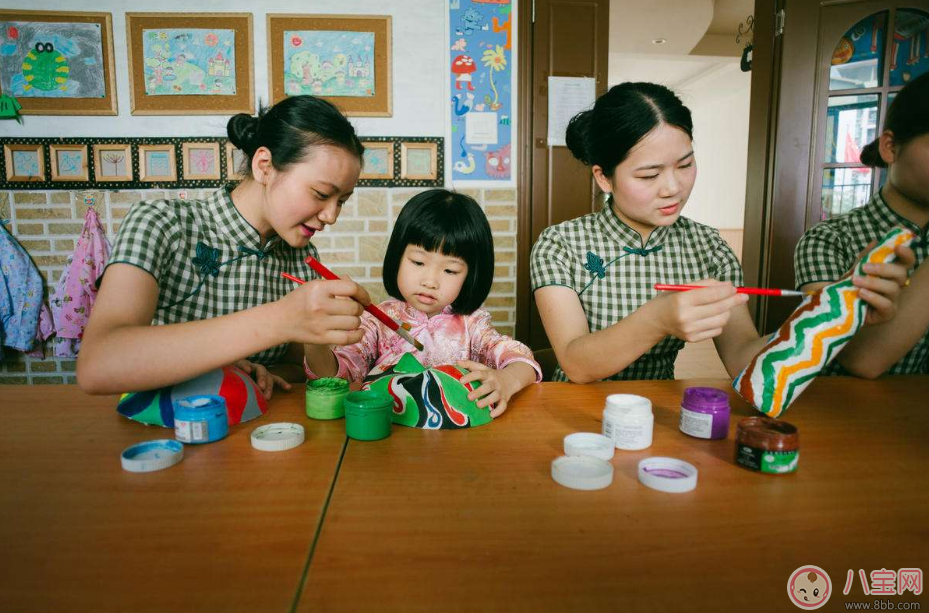 孩子只聽老師的不停爸爸媽媽的 知道這個(gè)原因后爸爸媽媽沉默了