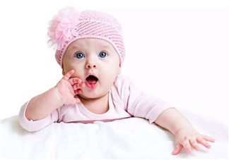 嬰兒不長(zhǎng)頭發(fā)以及掉發(fā)的原因 你的想法錯(cuò)誤嗎 嬰兒不長(zhǎng)頭發(fā)以及掉發(fā)的原因 你的想法錯(cuò)誤嗎