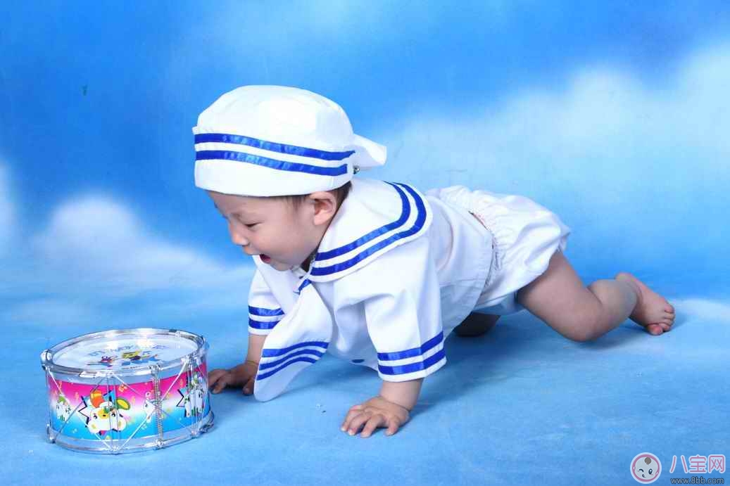 嬰幼兒爬行期 發(fā)展感知能力 嬰幼兒爬行期 發(fā)展感知能力