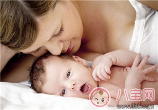 寶寶出生后常見(jiàn)癥狀 新手媽媽如何面對(duì)