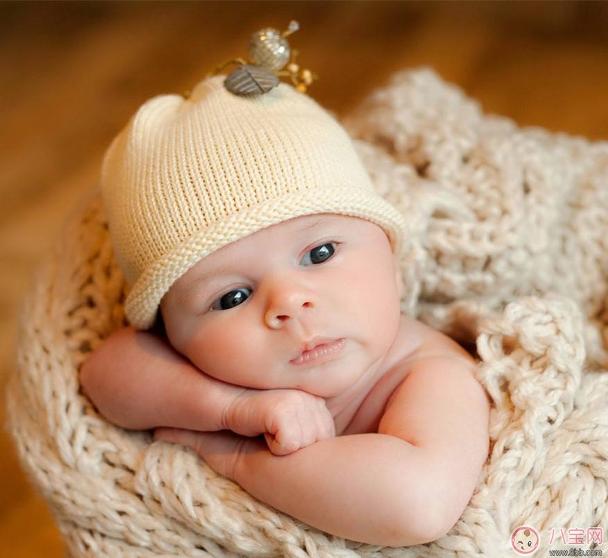 寶寶出生后常見(jiàn)癥狀 新手媽媽如何面對(duì)