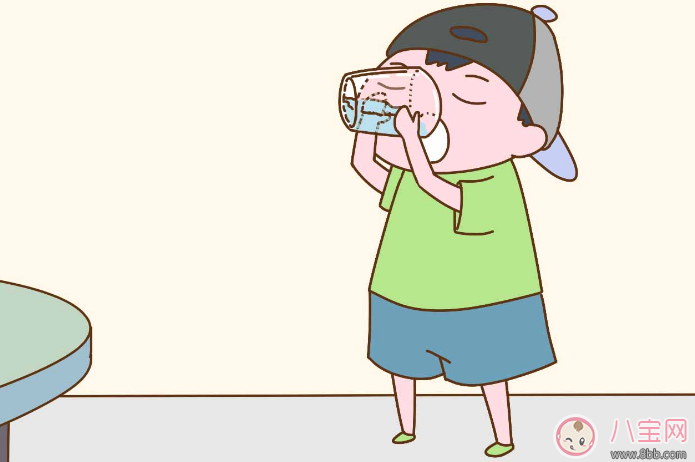 怎么讓孩子多喝水 讓寶寶愛上喝水的方法