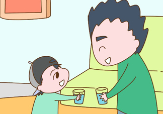 怎么讓孩子多喝水 讓寶寶愛上喝水的方法