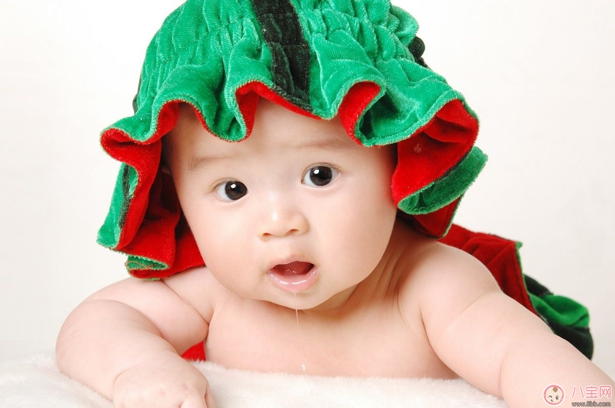 寶寶流口水正常嗎 寶寶流口水應該怎么做 寶寶流口水正常嗎 寶寶流口水應該怎么做