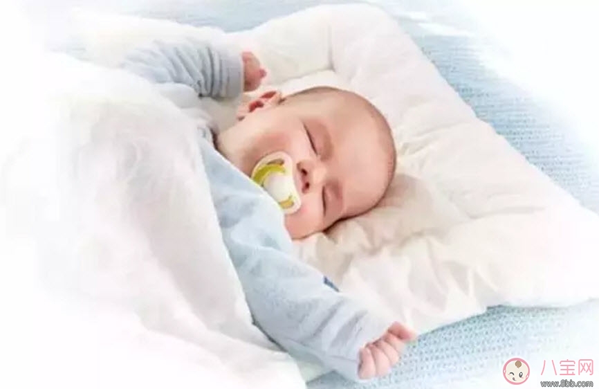 寶寶睡醒后還打哈欠怎么回事 如何提高孩子睡眠質量