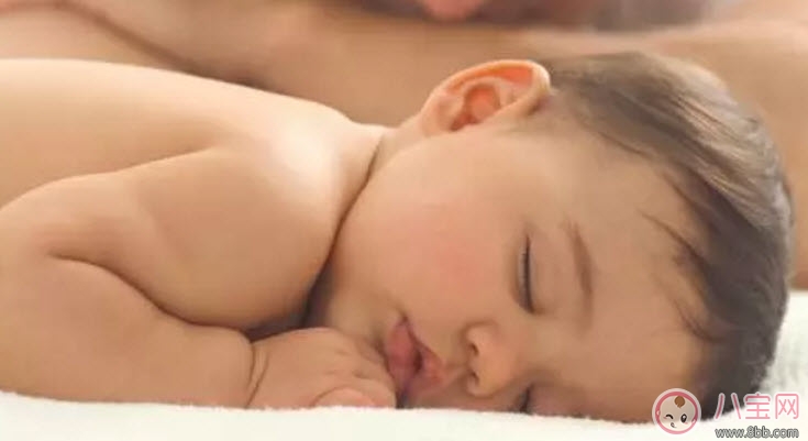 寶寶睡醒后還打哈欠怎么回事 如何提高孩子睡眠質量