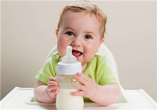 0-12月寶寶奶量標準 早產兒每日需要多少奶量